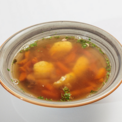 Bistra domaća kokošija supa