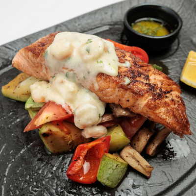 Losos na žaru sa sosom od gambora